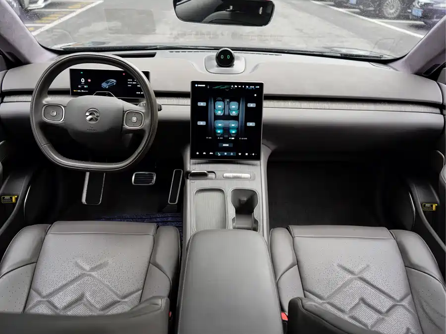 900x675_0_q87_c42_autohomecar__ChtpWGlGDx2AbMKbAAdowgQ193I096.jpg.webp Used NIO ET7 2022 model 100kWh first edition