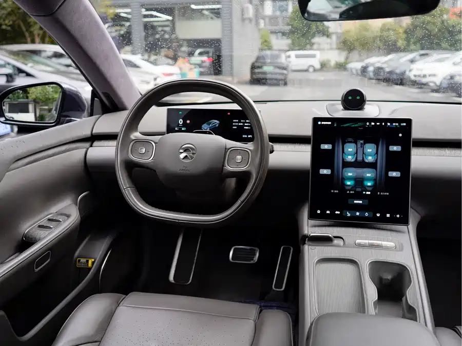 900x675_0_q87_c42_autohomecar__ChtpWGlGDyGAVH11AAdXXWcwzWI437.jpg.webp Used NIO ET7 2022 model 100kWh first edition