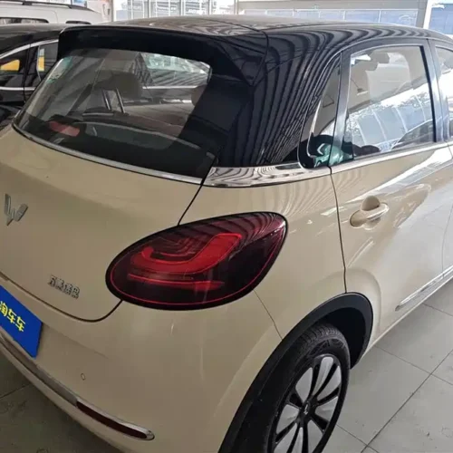 900x675_0_q87_c42_autohomecar__ChtpWGlGFOaAXHFjAAHuHFLzY1E026.jpg.webp Used Wuling Bingo 2025 model 410km Lingxi exclusive model