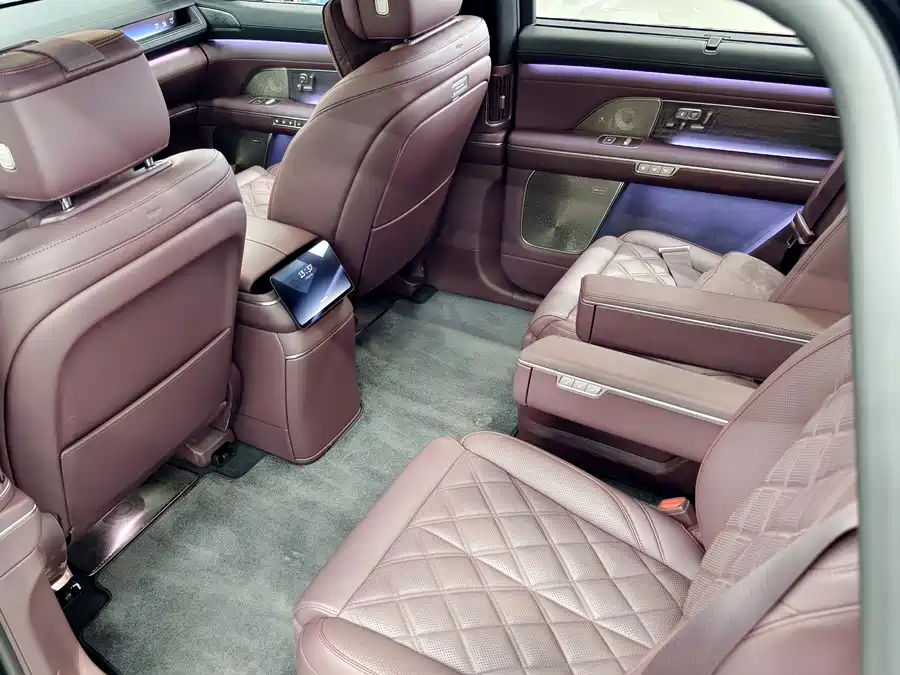 900x675_0_q87_c42_autohomecar__ChtpWGlGOkuAd54fAA_zDVL8o18756.jpg.webp Used NIO ES8 2026 Six-seater Executive Deluxe Edition