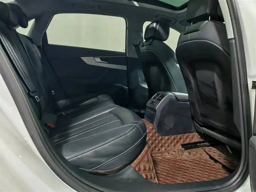 Used Audi A4L 2023 40 TFSI Fashionable and Dynamic