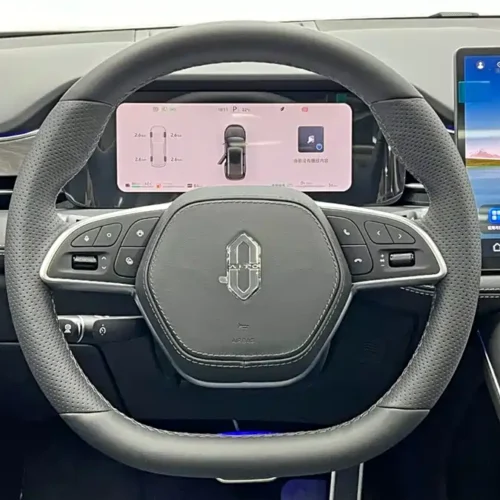 900x675_0_q87_c42_autohomecar__ChtpWGlHjtSAMoa4AAIbOzFQsSo492.jpg.webp Used HUAWEI AITO M7 2024 1.5T rear drive Plus version 5 seats