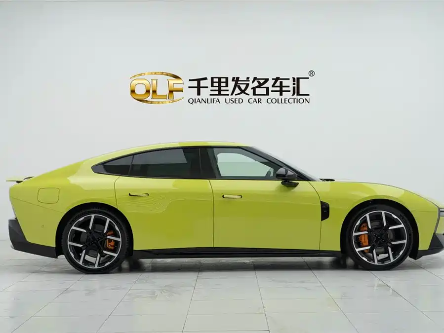 900x675_0_q87_c42_autohomecar__ChtpWGlHktuAB-T-AAEIDNhR1Oc357.jpg.webp Used Xpeng P7 2025 702 Long Battery Life Ultra