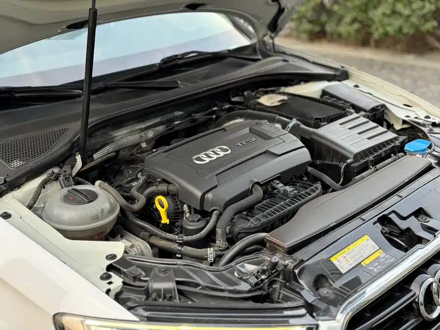 Used Audi A3 2015 Limousine 40 TFSI automatic luxury model