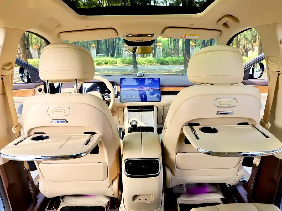 900x675_0_q87_c42_autohomecar__ChtpWGlJCuaAGGjcAAmKJHWg7Lc277.jpg.webp Used HUAWEI AITO M7 2024 1.5T Intelligent Driving Four-wheel Drive Max Version 6 Seats