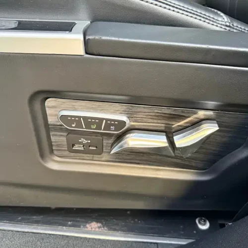 900x675_0_q87_c42_autohomecar__ChtpWGlJKNmAN9byAAobFyxzhTI174.jpg.webp Used NIO ES8 2018 model 355KM baseline version seven-seater version