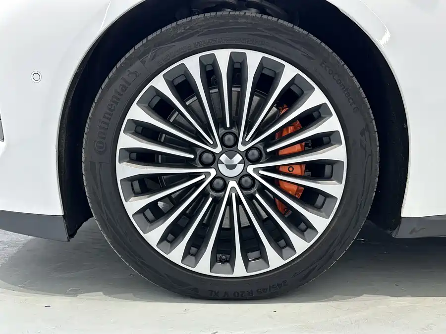 900x675_0_q87_c42_autohomecar__ChtpWGlKS3aAaYPHAAgIzYyUHxU472.jpg.webp Used NIO ET7 2022 model 100kWh first edition