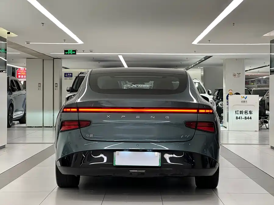 900x675_0_q87_c42_autohomecar__ChtpWGlKTBiAf2W6AAacuC-Hd5E977.jpg.webp Used Xpeng P7 2023 model P7i 702 Pro