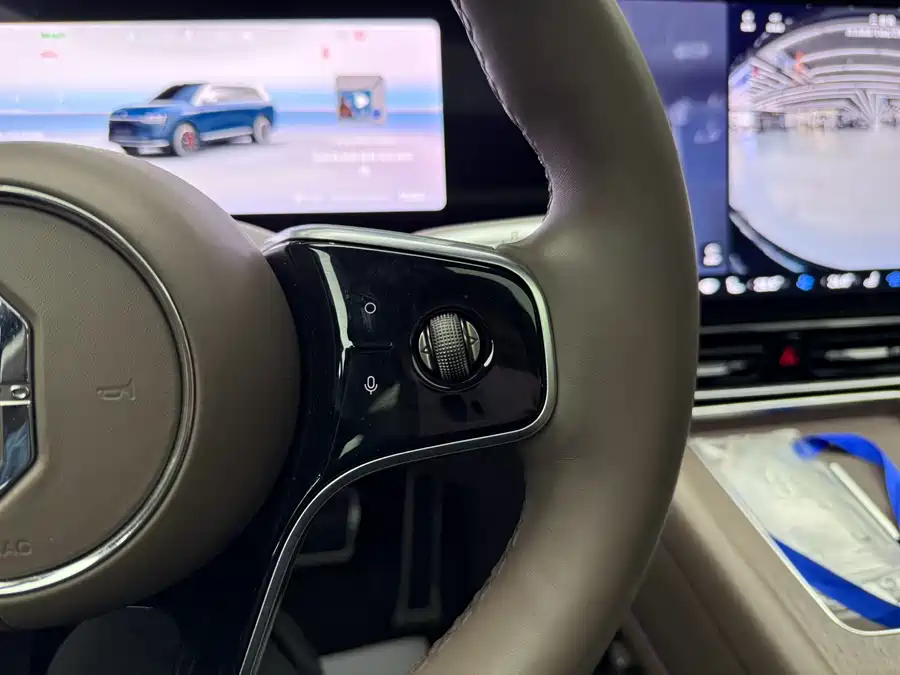 900x675_0_q87_c42_autohomecar__ChtpWGlKTW2ARciYAAZ184CVS00725.jpg.webp Used AITO M9 2024 extended range Ultra version 52kWh 5-seater version