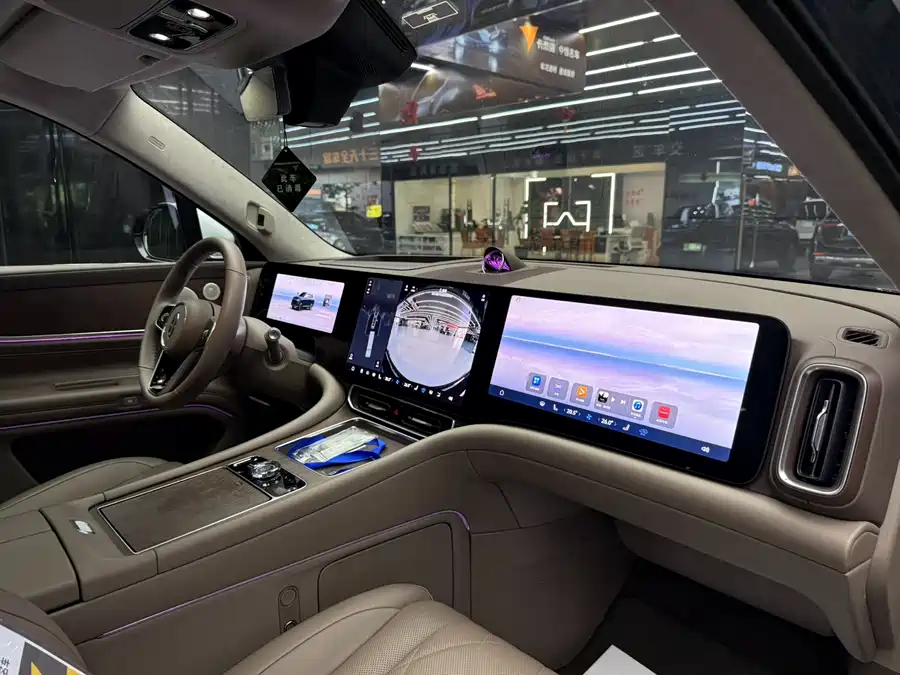 900x675_0_q87_c42_autohomecar__ChtpWGlKTX6ACJw2AAfwpvNz6XU657.jpg.webp Used AITO M9 2024 extended range Ultra version 52kWh 5-seater version