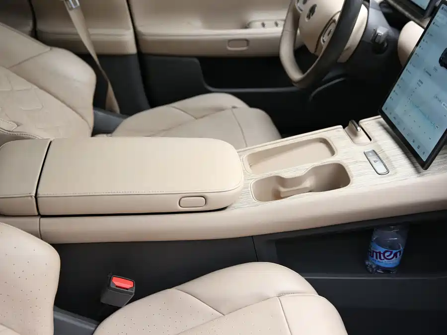 900x675_0_q87_c42_autohomecar__ChtpWGlLRD6ARk3IAARoxJ8cf-g793.jpg.webp Used NIO ET7 2022 model 100kWh first edition