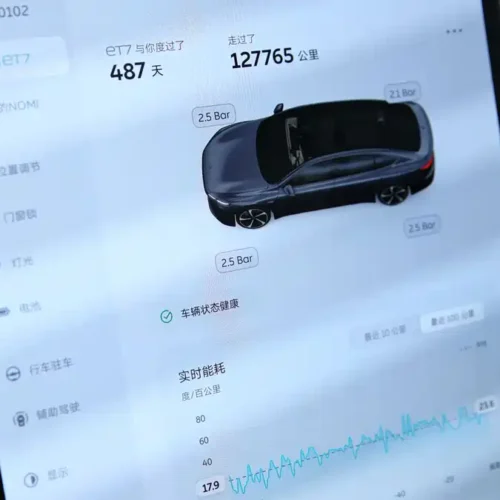 900x675_0_q87_c42_autohomecar__ChtpWGlLRECACtkXAATnuRSKH8E001.jpg.webp Used NIO ET7 2022 model 100kWh first edition