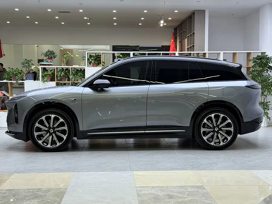 Used NIO ES6 2025 model 75kWh