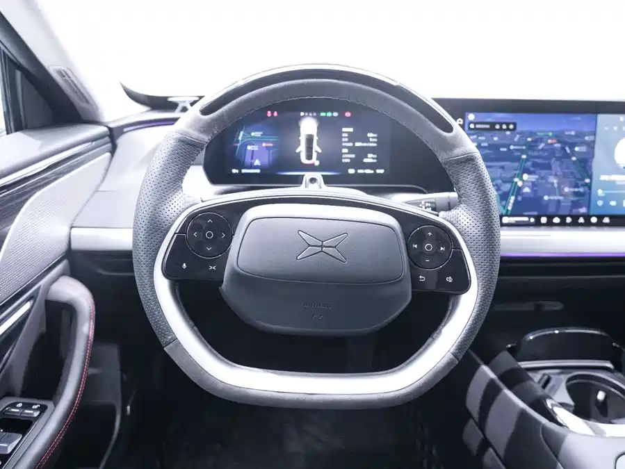 900x675_0_q87_c42_autohomecar__ChtpWGlLSQWAdd5uAAJ5BJKzBOg583.jpg.webp Used Xpeng P7 2022 480E