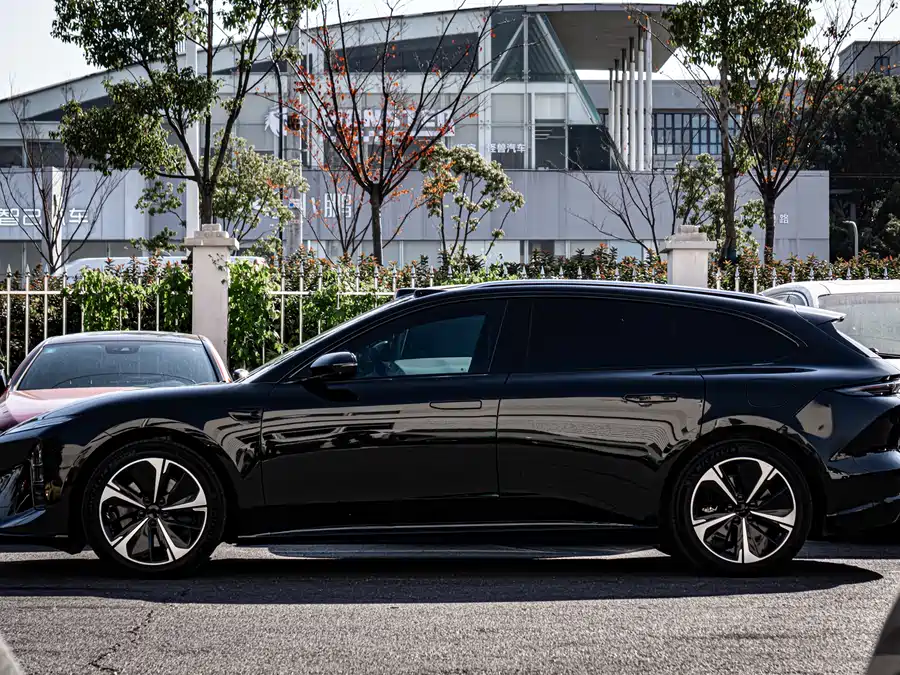 900x675_0_q87_c42_autohomecar__ChtpWGlLdpKAe48mAA_0Mtg5r3g076.jpg.webp Used NIO ET5T 2025 75kWh Touring