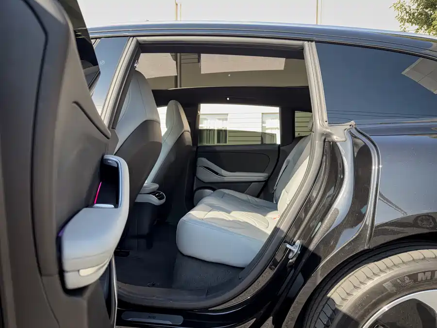 900x675_0_q87_c42_autohomecar__ChtpWGlLdpaAEr0KAAbYRPtIMTc731.jpg.webp Used NIO ET5T 2025 75kWh Touring