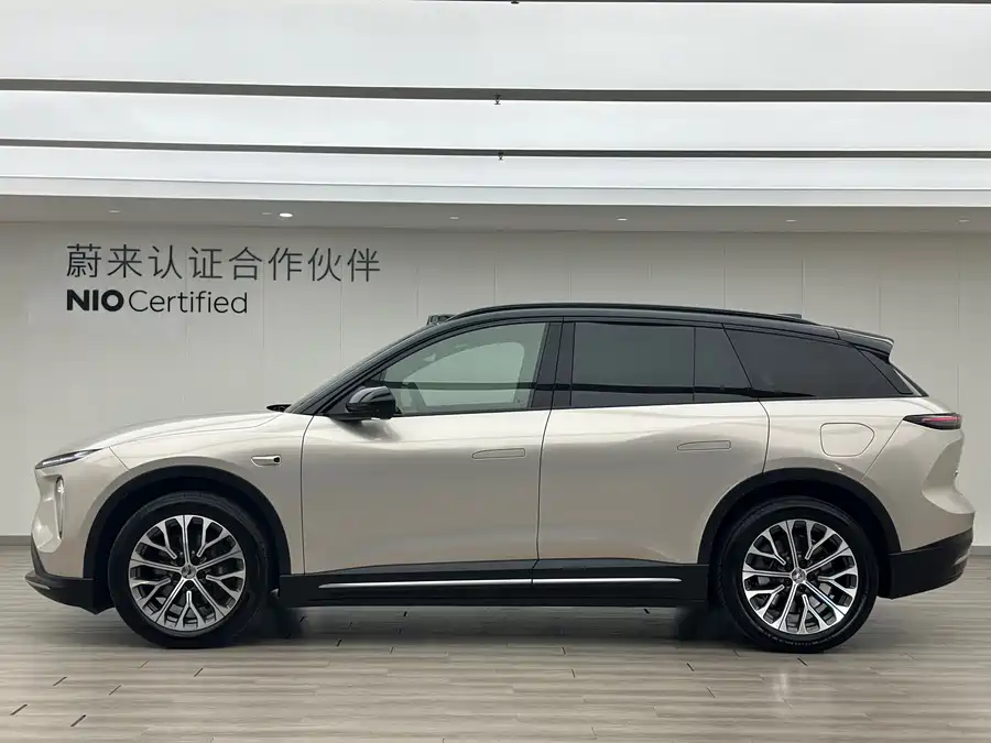 Used NIO ES6 2024 model 75kWh