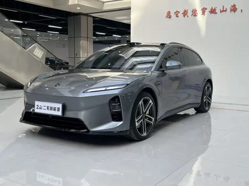 900x675_0_q87_c42_autohomecar__ChtpWGlMrbOAIIDLAASJBrnvPUU402.jpg.webp Used NIO ET5T 2025 Champion Commemorative Edition 75kWh Tourin