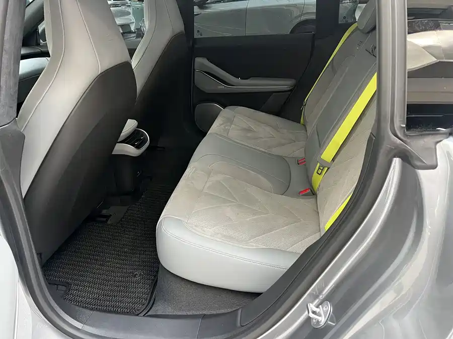 900x675_0_q87_c42_autohomecar__ChtpWGlMrbaAU5CKAAXvQ7L2e6s662.jpg.webp Used NIO ET5T 2025 Champion Commemorative Edition 75kWh Tourin