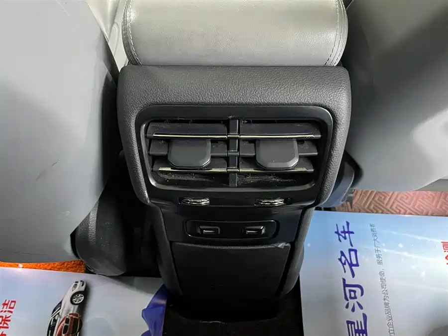 900x675_0_q87_c42_autohomecar__ChtpWGlOIhuAHBqAAAGT2p0k9w8385.jpg.webp Used NIO ES6 2020 455KM Sports Edition