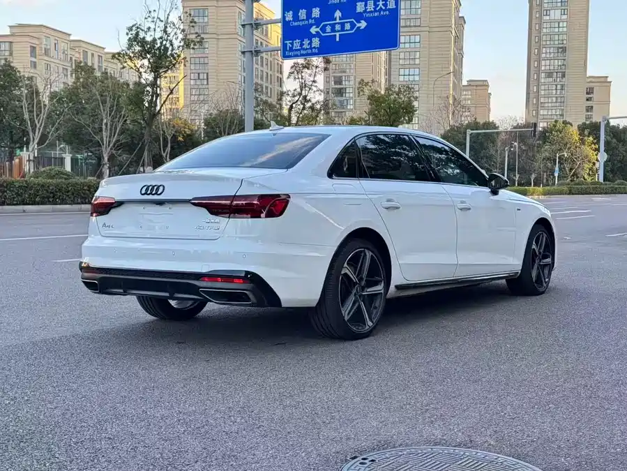 900x675_0_q87_c42_autohomecar__ChtpWGlPLRKAbX8-AAUq82uhdLk064.jpg.webp Used Audi A4L 2024 40 TFSI luxury and dynamic model