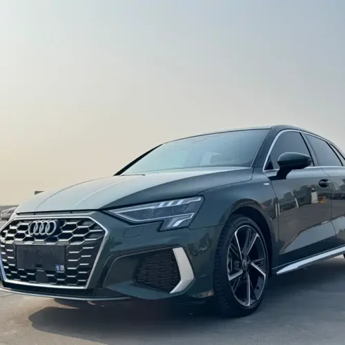 900x675_0_q87_c42_autohomecar__ChtpWGlQnJWAMeTOAAXbUBYRK1k300.jpg.webp Used Audi A3 2022 Sportback 35 TFSI stylish and sporty