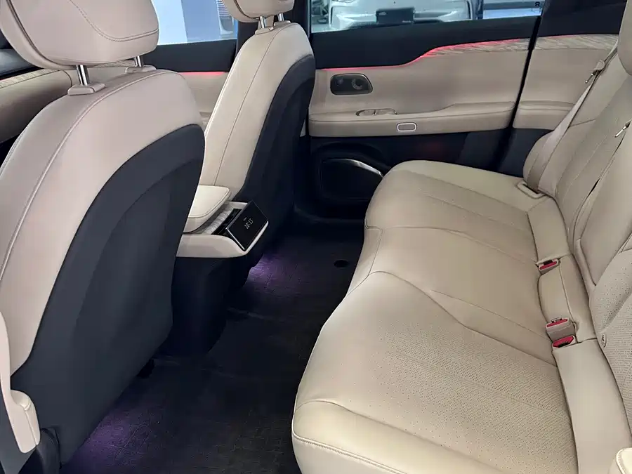 900x675_0_q87_c42_autohomecar__ChxkPWdbociAfrv7AAhzG5XrkiY547.jpg.webp Used NIO ET7 2022 model 75kWh