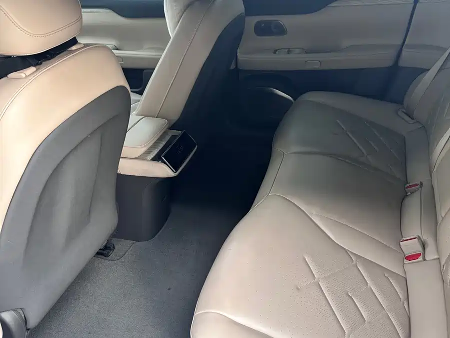 900x675_0_q87_c42_autohomecar__ChxkPWf3FRmAb1sPAAiS6bB4JFA799.jpg.webp Used NIO ET7 2022 model 100kWh first edition