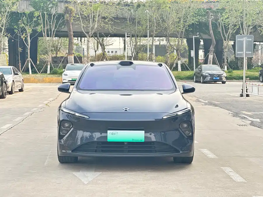 900x675_0_q87_c42_autohomecar__ChxkPmf3FRaAPeicAA0M8s4zr0Q383.jpg.webp Used NIO ET7 2022 model 100kWh first edition