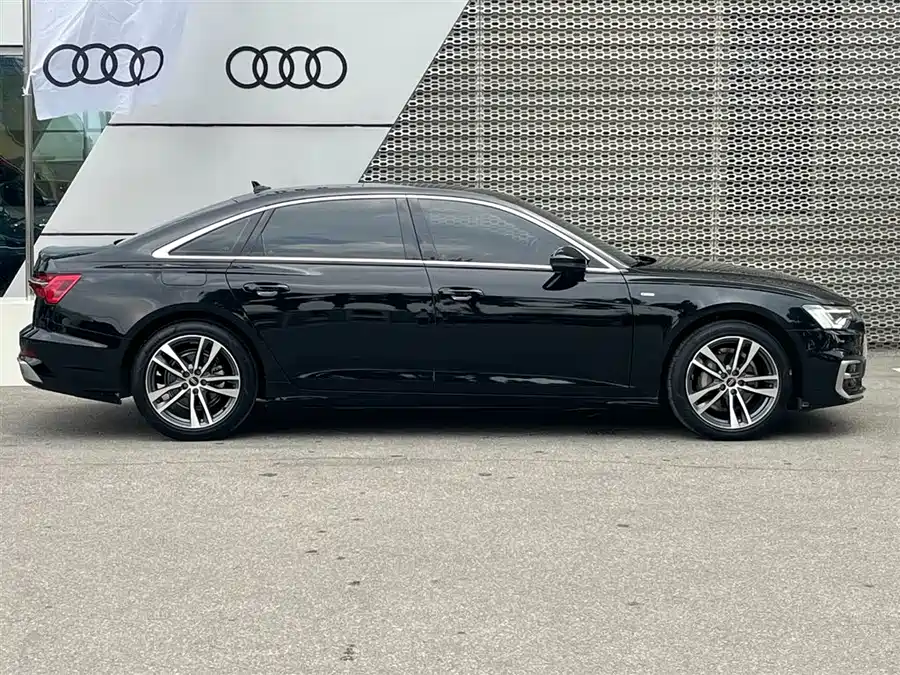 900x675_0_q87_c42_autohomecar__ChxknGhOKC6AYcKPAANe_wsAnfc589.jpg.webp Used Audi A6L 2024 40 TFSI luxury and dynamic model
