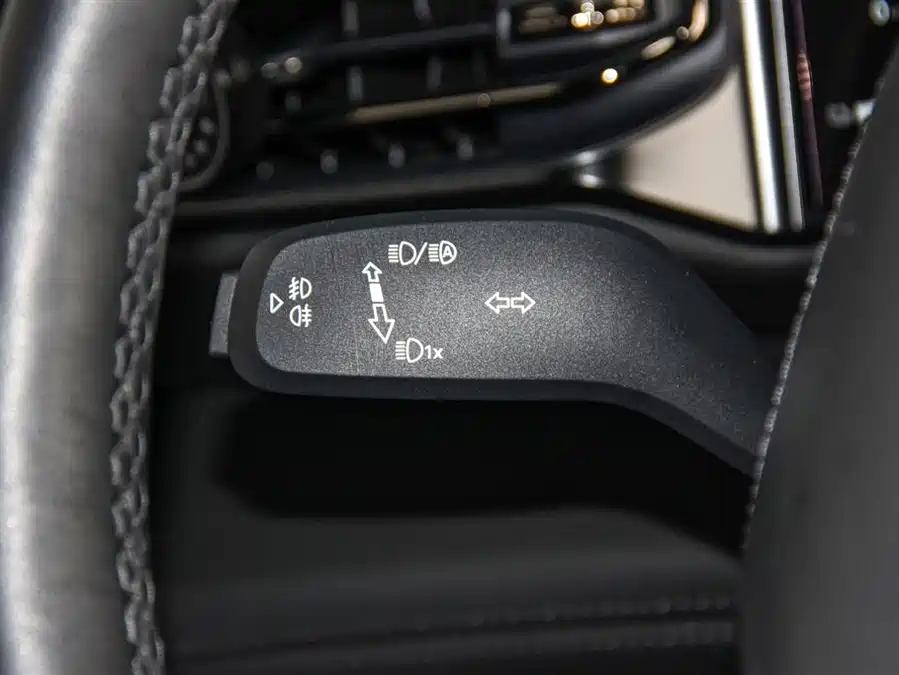 900x675_0_q87_c42_autohomecar__ChxoHmfZG1-ALVRFAAEdJBc-Ayw348.jpg.webp Used NIO EC6 2020 440KM Performance Edition