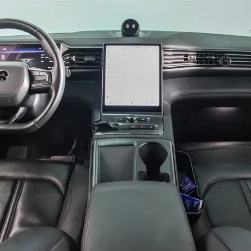 900x675_0_q87_c42_autohomecar__ChxoHmfZG1uAEfFwAAGyOI2KkcY768.jpg.webp Used NIO EC6 2020 440KM Performance Edition