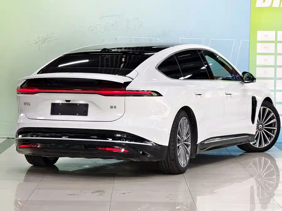 Used NIO ET9 2025 model 102kWh