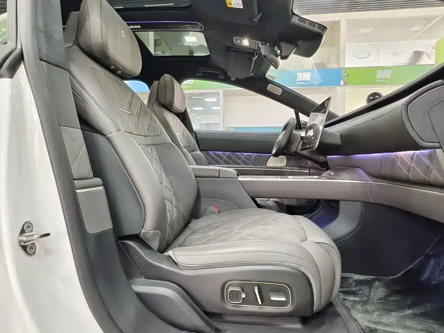 Used NIO ET9 2025 model 102kWh