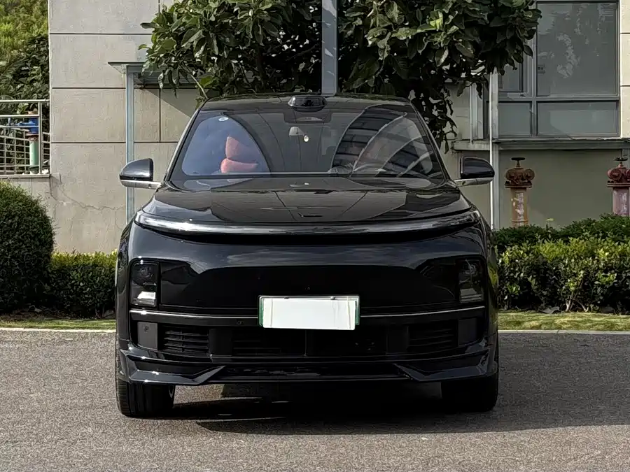 900x675_0_q87_c42_autohomecar__ChxpV2iS5d-AIVIHAAZ9ftqx-s0931.jpg.webp Used Li Auto L9 2024 Ultra