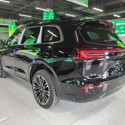 900x675_0_q87_c42_autohomecar__ChxpV2ilglmADuBcAAcoOCYQTfE081.jpg.webp Used HUAWEI AITO M7 2024 1.5T Intelligent Driving Four-wheel Drive Ultra Version 5 Seats