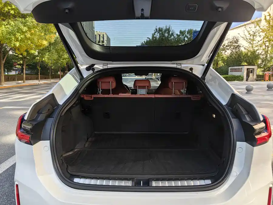 900x675_0_q87_c42_autohomecar__ChxpV2j0aB-AWph-AAd1lOk8bHo553.jpg.webp Used NIO EC6 2020 440KM Performance Edition