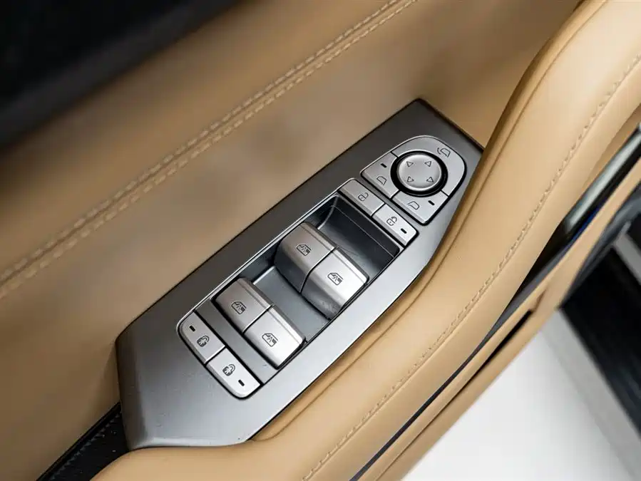 Used BYD Leopard 8 2025 Zhiyong flagship version 6 seats