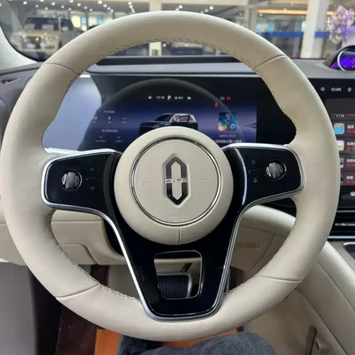 900x675_0_q87_c42_autohomecar__ChxpV2j96SGAZ44sAAT9dKlluOA424.jpg.webp Used AITO M9 2024 extended range Ultra version 42kWh 6-seater version