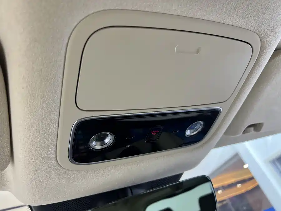 900x675_0_q87_c42_autohomecar__ChxpV2j96SiAEpwDAAPKAuxF-F8414.jpg.webp Used AITO M9 2024 extended range Ultra version 42kWh 6-seater version