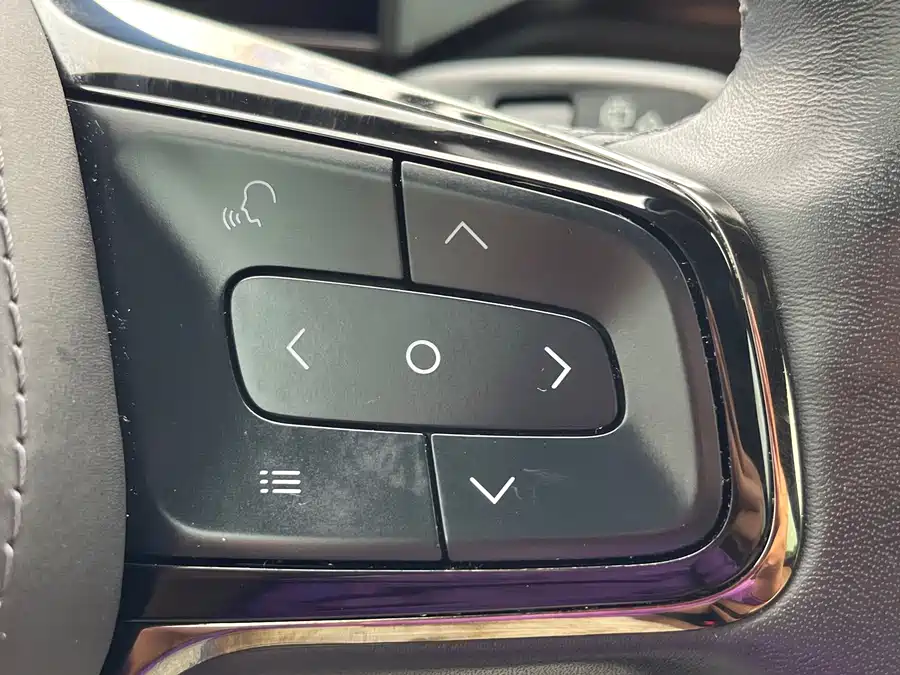 900x675_0_q87_c42_autohomecar__ChxpV2j9yXWAGp0UAAoMEwX4O4g928.jpg.webp Used NIO ES8 2020 580KM six-seater version