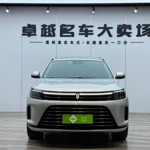 900x675_0_q87_c42_autohomecar__ChxpV2jY-EWAZhdoAAWi8ew5lAk466.jpg.webp Used HUAWEI AITO M7 2024 1.5T rear drive Plus version 5 seats