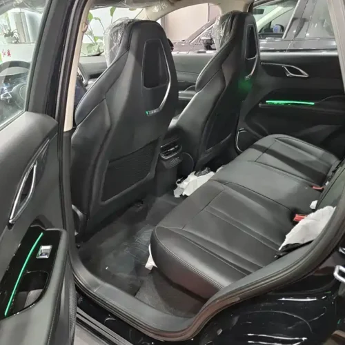 900x675_0_q87_c42_autohomecar__ChxpV2jeDjSAHTV9AAU6i5vvcE4594.jpg.webp Used Hongqi HS3 PHEV 2024 115km Jinwei Edition