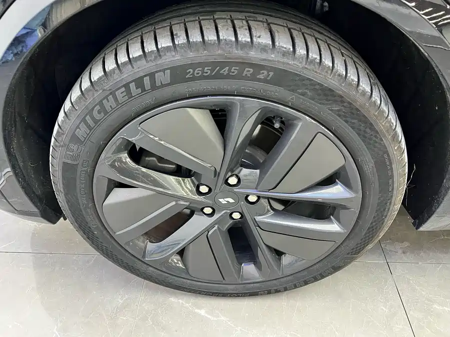 Used Li Auto L9 2023 Pro