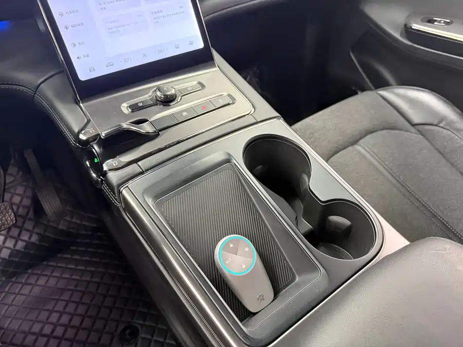 900x675_0_q87_c42_autohomecar__ChxpV2k-N1eAGguiAAiaGI7omQw085.jpg.webp Used NIO EC6 2020 440KM Performance Edition