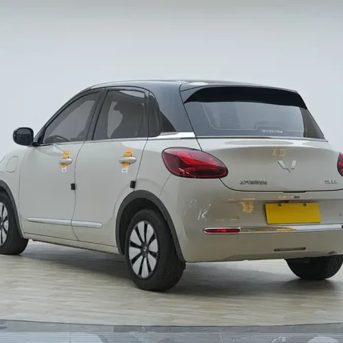 900x675_0_q87_c42_autohomecar__ChxpV2k-ZY2ANfRJAAVLxODPMOo318.jpg.webp Used Wuling Bingo 2023 model 333km Yuexiang+ model