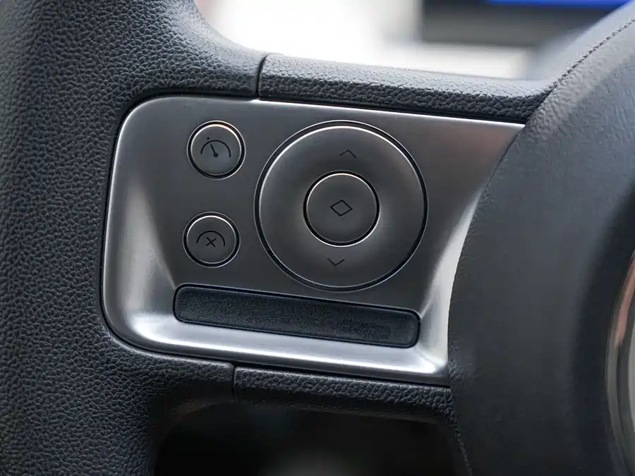 900x675_0_q87_c42_autohomecar__ChxpV2k-ZZKADriZAAhKkM-_U1k382.jpg.webp Used Wuling Bingo 2023 model 333km Yuexiang+ model