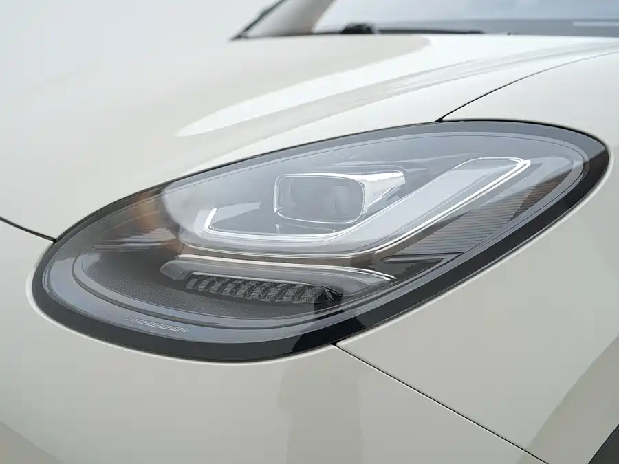 900x675_0_q87_c42_autohomecar__ChxpV2k-ZZiAQO14AARjHydv7yQ780.jpg.webp Used Wuling Bingo 2023 model 333km Yuexiang+ model