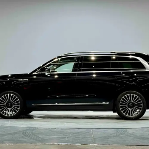 900x675_0_q87_c42_autohomecar__ChxpV2k-byuAMw-eAAWQbUZvzLc749.jpg.webp Used AITO M9 2024 extended range Ultra version 42kWh 6-seater version