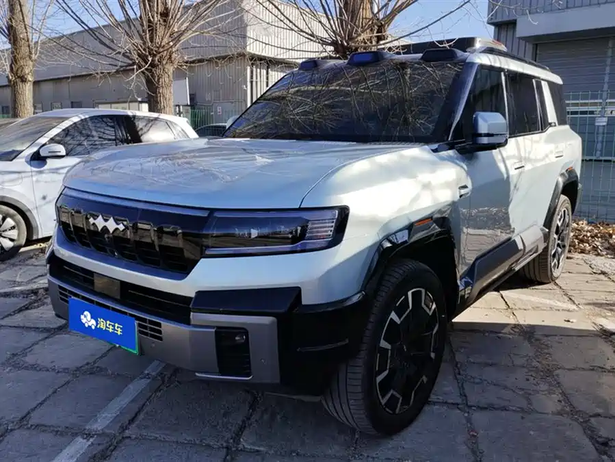 900x675_0_q87_c42_autohomecar__ChxpV2k09MSAWCuEAAJXicJPocg138.jpg.webp Used BYD Leopard 8 2025 Zhiyong flagship drone version 6 seats